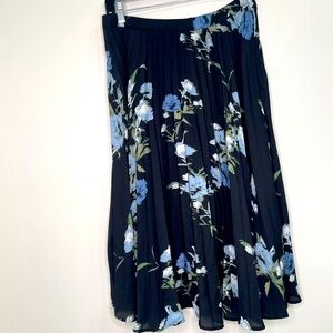 Vince Camuto Pleated Floral Midi Skirt Size 2
